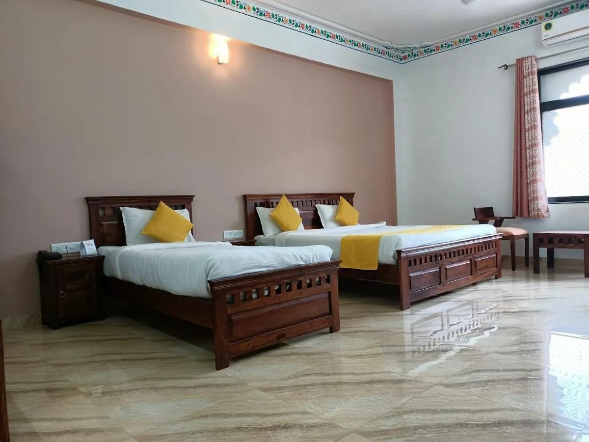 Riviera Madaar Resort Udaipur 3*,